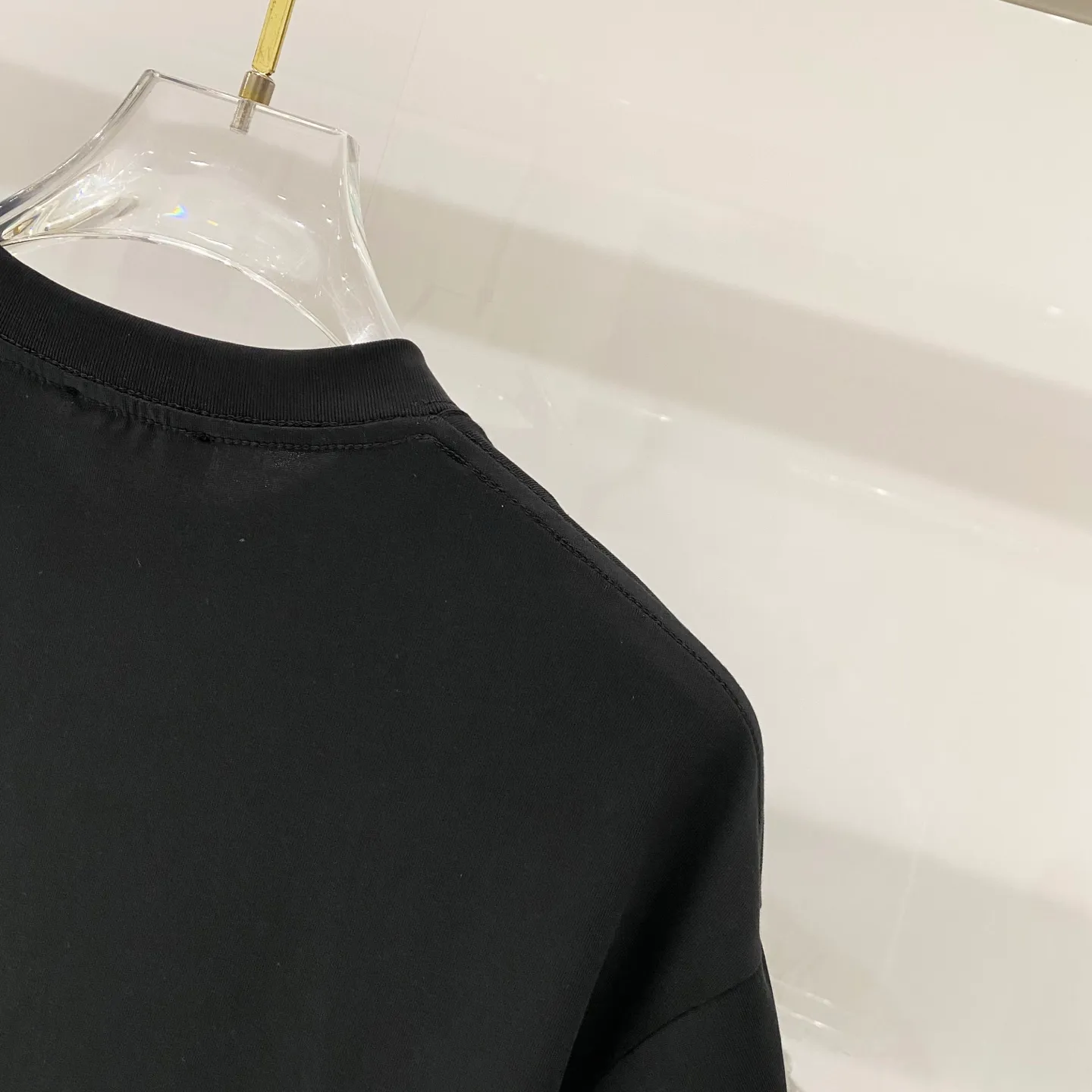 BALMAIN/Balmain - pure cotton gram round neck T-shirt, small three-dimensional colorful silicone letter LOGO logo on the chest, pure quality, original fabric 100% cotton, Versatile fashion, light luxury trend, tag, collar label, wash, three labels complete Size: XS-L Color: Black.White